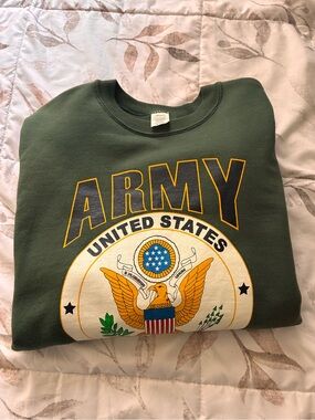 United States Army Green Graphic Sweatshirt Medium
